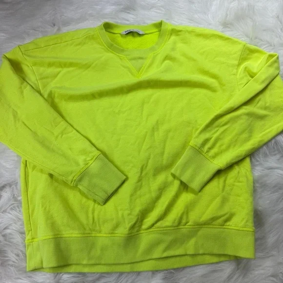 X SOLD X DSG Vibrant Sweatshirt Bundle - Picture 5 of 6